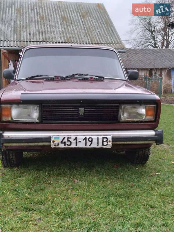 Седан ВАЗ / Lada 2105 1985 в Богородчанах