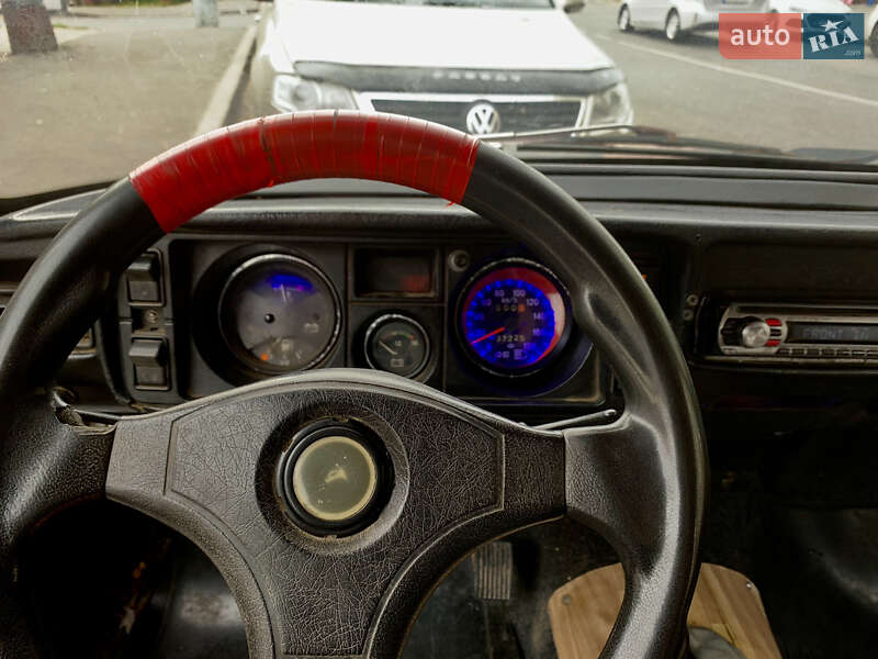 Седан ВАЗ / Lada 2105 1984 в Одессе