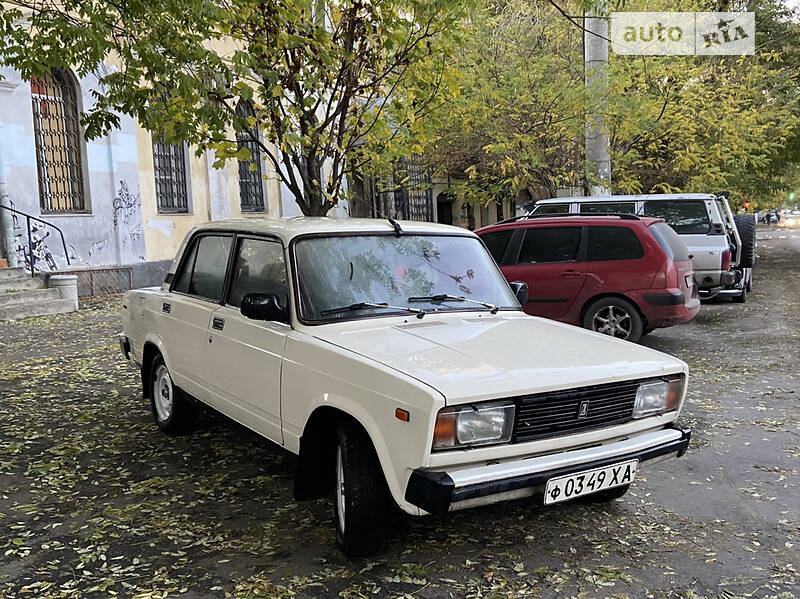 Седан ВАЗ / Lada 2105 1989 в Балті