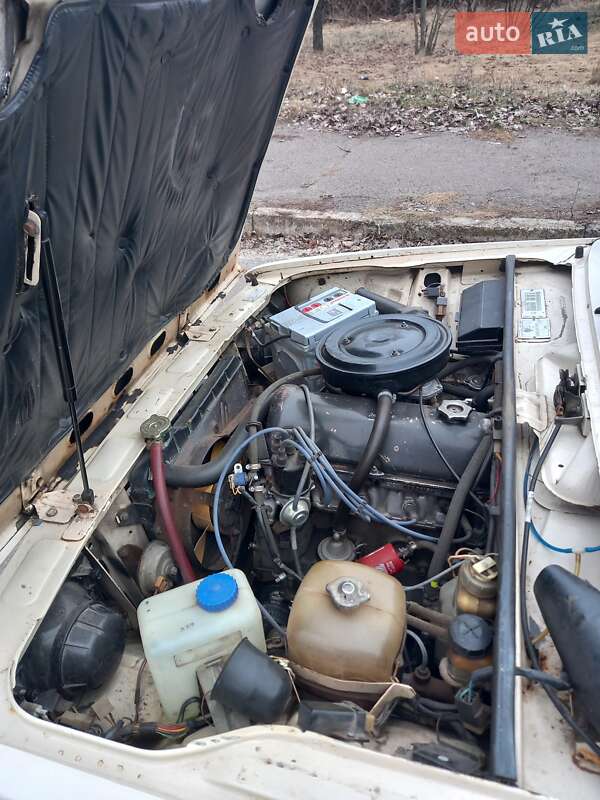 Седан ВАЗ / Lada 2105 1990 в Кривом Роге фото 14 Седан ВАЗ / Lada 2105 1990 в Кривом Роге