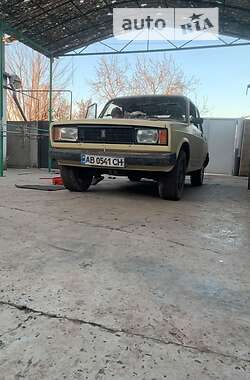 Седан ВАЗ / Lada 2105 1983 в Кривом Роге