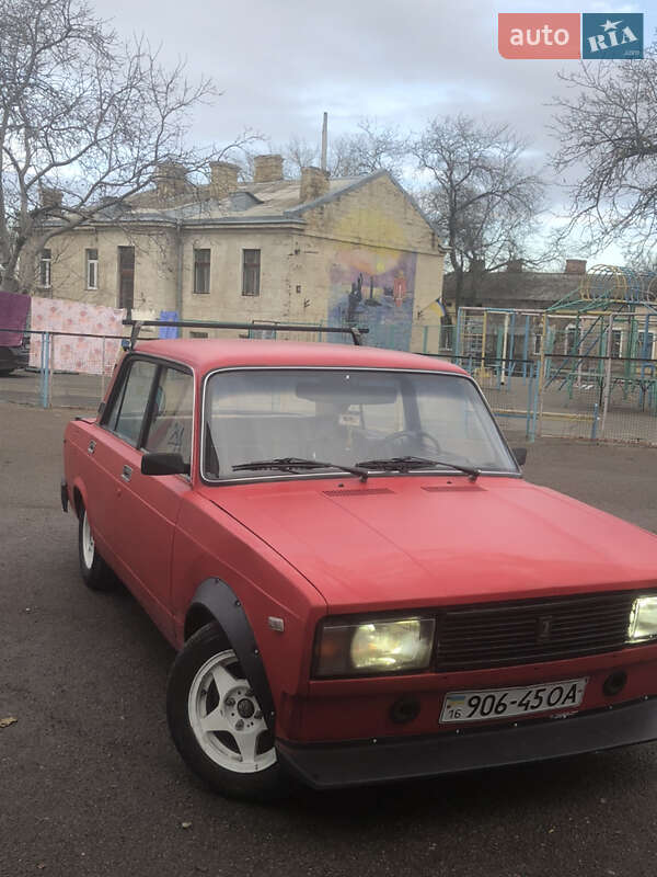 Седан ВАЗ / Lada 2105 1980 в Одессе