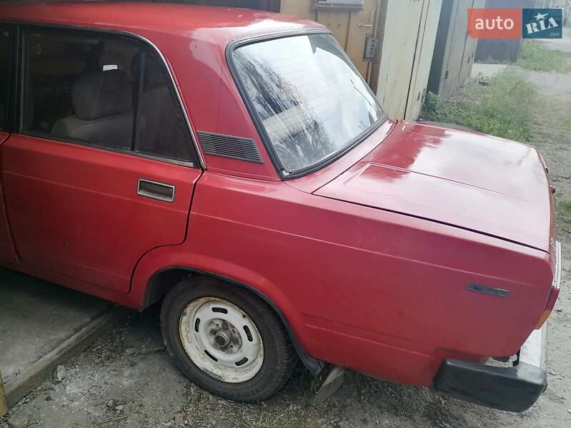 Седан ВАЗ / Lada 2105 1989 в Белой Церкви фото 2 Седан ВАЗ / Lada 2105 1989 в Белой Церкви
