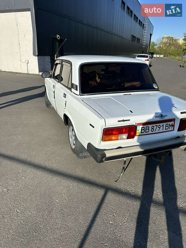 Седан ВАЗ / Lada 2105 1991 в Києві