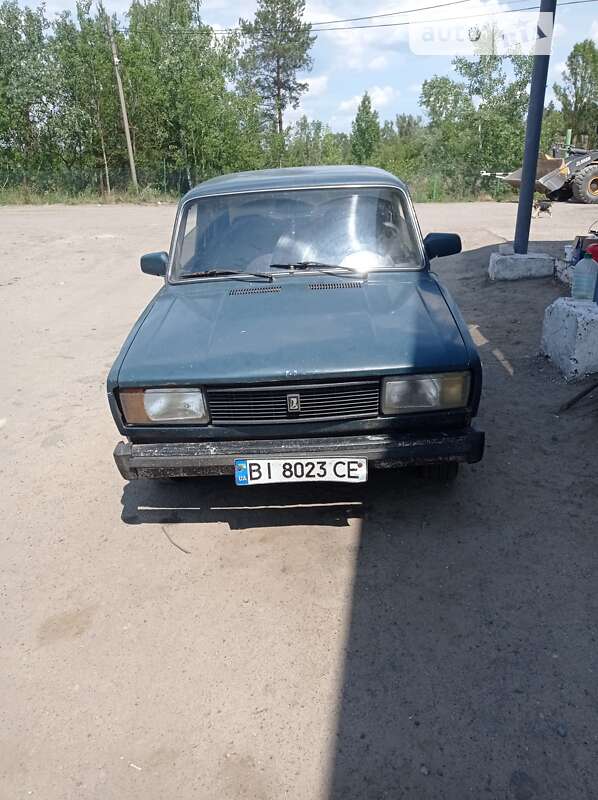 Седан ВАЗ / Lada 2105 1983 в Полтаве
