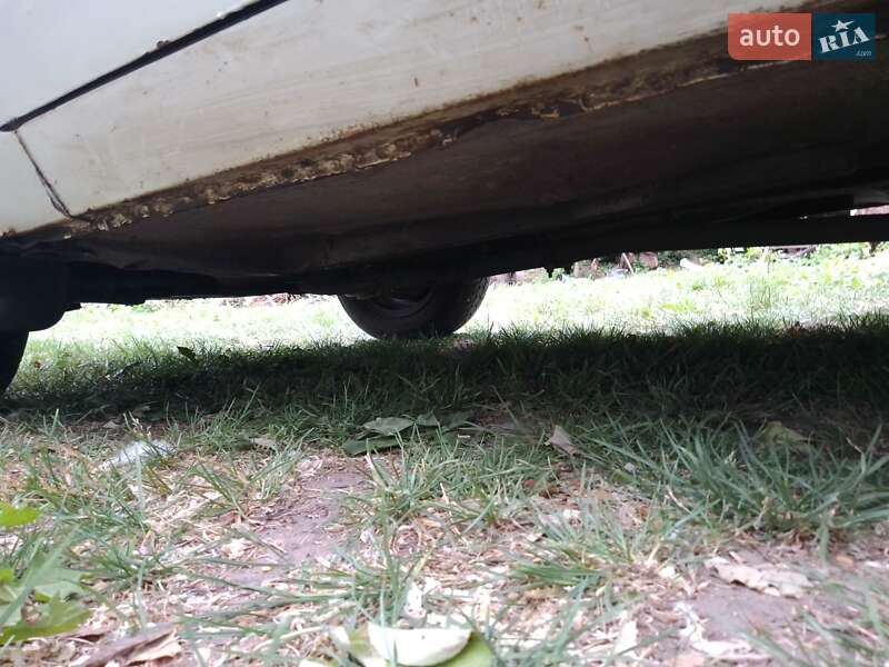 Седан ВАЗ / Lada 2105 1993 в Мироновке