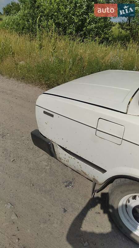 Седан ВАЗ / Lada 2105 1993 в Харькове