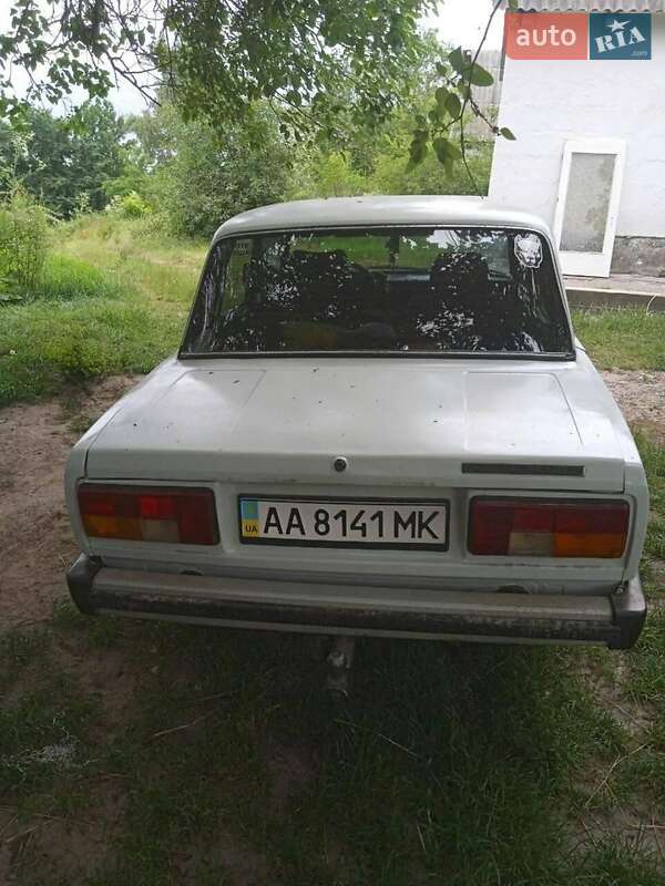 Седан ВАЗ / Lada 2105 1990 в Тараще фото 2 Седан ВАЗ / Lada 2105 1990 в Тараще