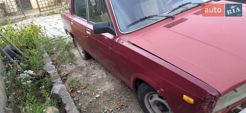 Седан ВАЗ / Lada 2105 1982 в Очакове