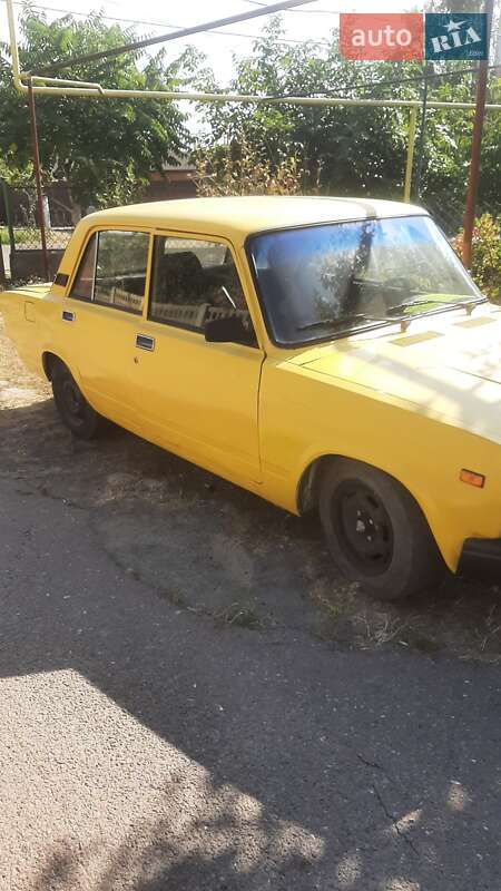 Седан ВАЗ / Lada 2105 1982 в Овідіополі