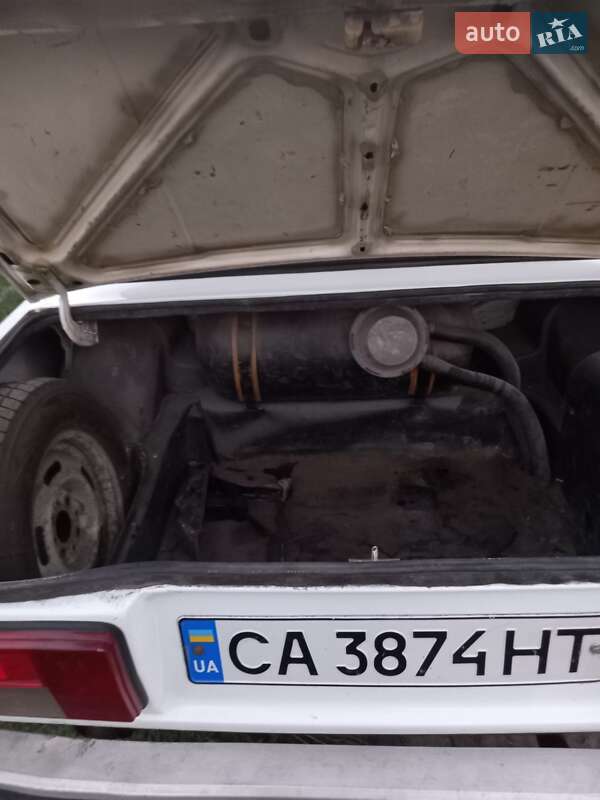 Седан ВАЗ / Lada 2105 1992 в Дніпрі