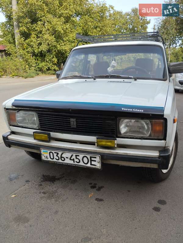 Седан ВАЗ / Lada 2105 1990 в Одессе фото Седан ВАЗ / Lada 2105 1990 в Одессе