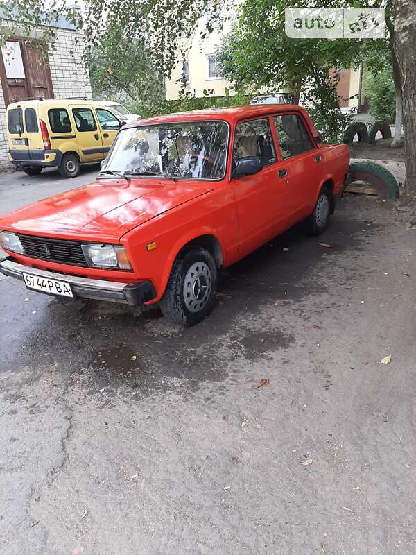 Седан ВАЗ / Lada 2105 1989 в Ровно