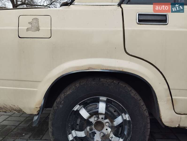 Седан ВАЗ / Lada 2105 1988 в Запорожье