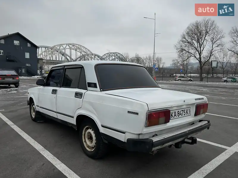 ВАЗ / Lada 2105 1982 VIN XTA210500C0229055 фото оголошення 6 з 65