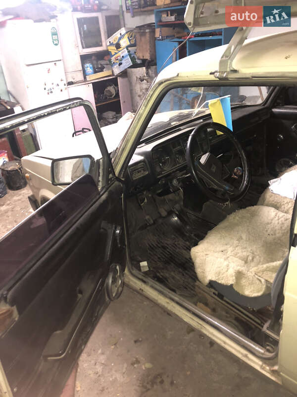 Седан ВАЗ / Lada 2105 1989 в Погребище фото 9 Седан ВАЗ / Lada 2105 1989 в Погребище