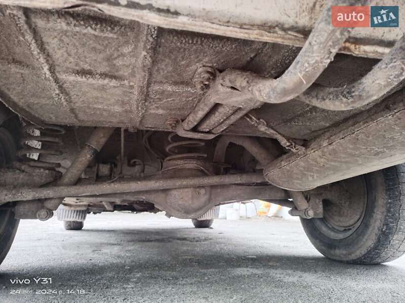 Седан ВАЗ / Lada 2105 1990 в Дубно