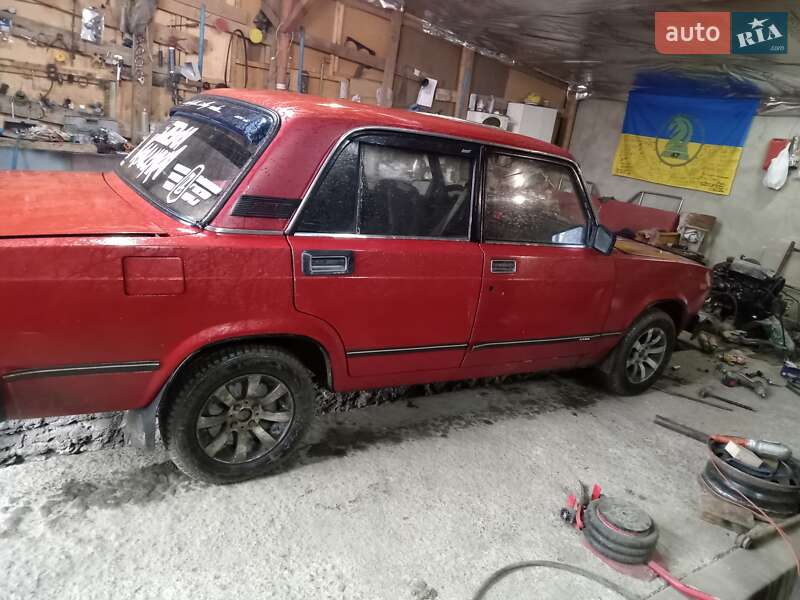 Седан ВАЗ / Lada 2105 1986 в Шаргороді