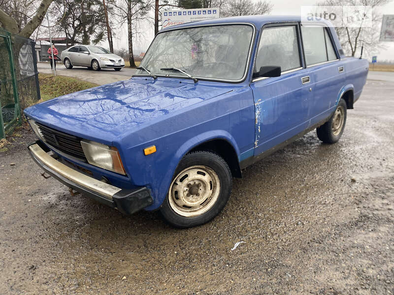 Седан ВАЗ / Lada 2105 1990 в Вижнице