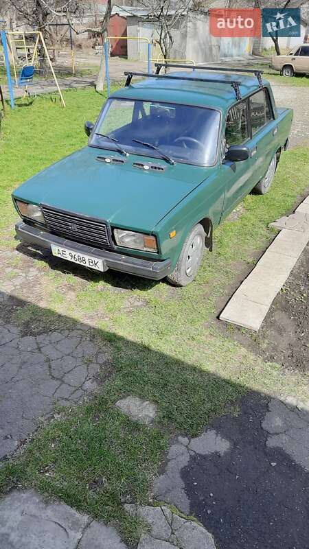 Седан ВАЗ / Lada 2105 1983 в Днепре