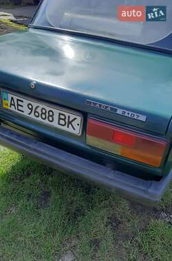 Седан ВАЗ / Lada 2105 1983 в Днепре