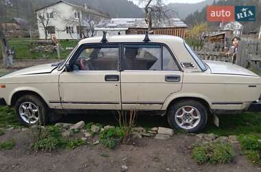 Седан ВАЗ / Lada 2105 1983 в Путилі