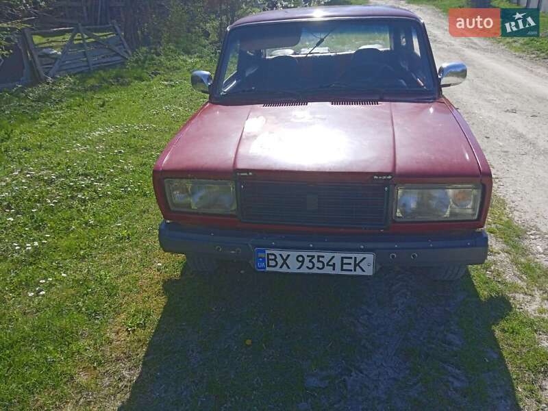 Седан ВАЗ / Lada 2105 1996 в Хмельницком