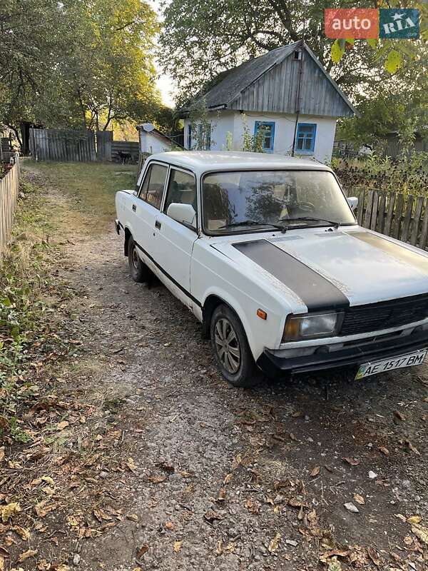 Седан ВАЗ / Lada 2105 1982 в Днепре фото 2 Седан ВАЗ / Lada 2105 1982 в Днепре
