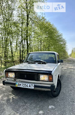 Седан ВАЗ / Lada 2105 1988 в Радомышле