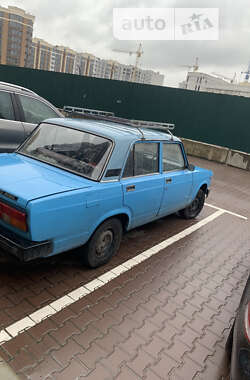 Седан ВАЗ / Lada 2105 1990 в Киеве