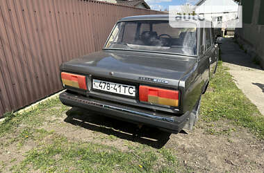 Седан ВАЗ / Lada 2105 1983 в Буську