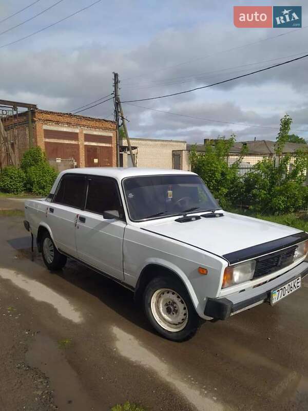 Седан ВАЗ / Lada 2105 1999 в Немирове фото 3 Седан ВАЗ / Lada 2105 1999 в Немирове