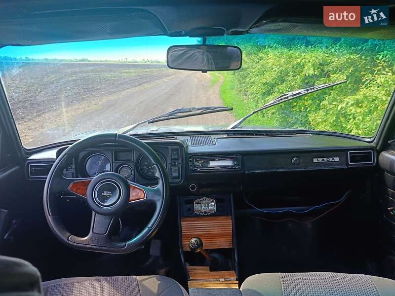 Седан ВАЗ / Lada 2105 1996 в Карлівці