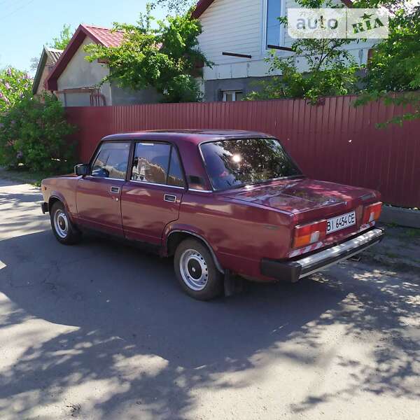 Седан ВАЗ / Lada 2105 1996 в Миргороде