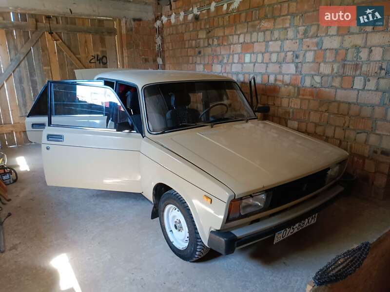 Седан ВАЗ / Lada 2105 1987 в Черновцах