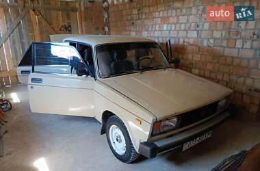 Седан ВАЗ / Lada 2105 1987 в Черновцах