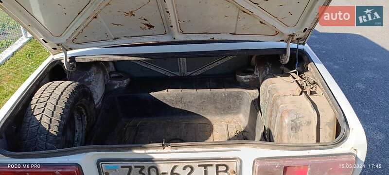 Седан ВАЗ / Lada 2105 1991 в Владимире