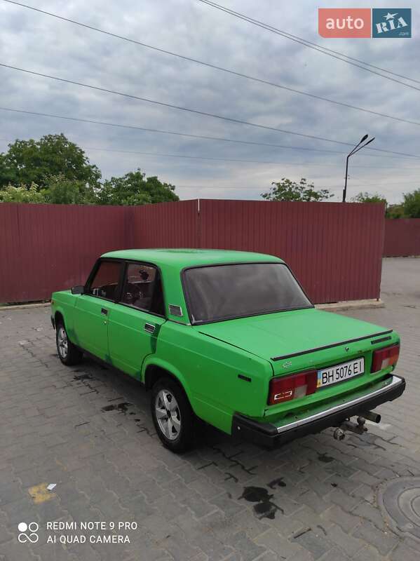 Седан ВАЗ / Lada 2105 2001 в Одессе