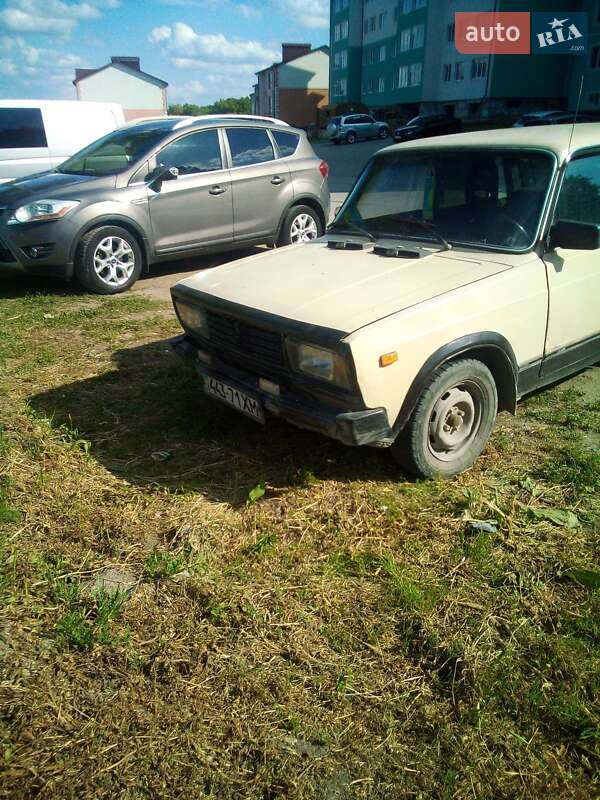 Седан ВАЗ / Lada 2105 1985 в Кам'янець-Подільському