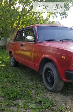 Седан ВАЗ / Lada 2105 1997 в Черновцах