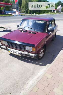 Седан ВАЗ / Lada 2105 2002 в Волочиске