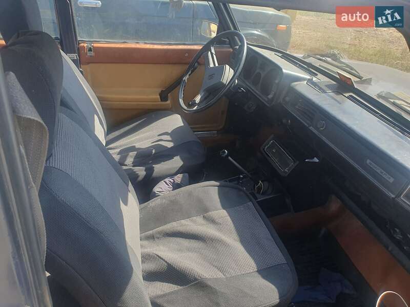 Седан ВАЗ / Lada 2105 1986 в Полтаві