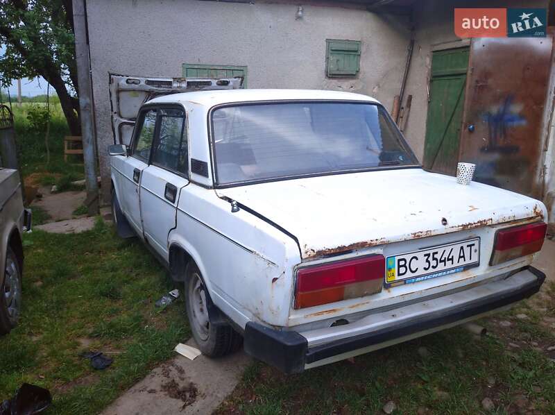 Седан ВАЗ / Lada 2105 1990 в Калуше