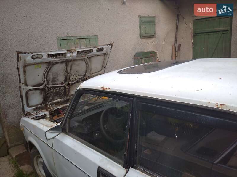 Седан ВАЗ / Lada 2105 1990 в Калуше