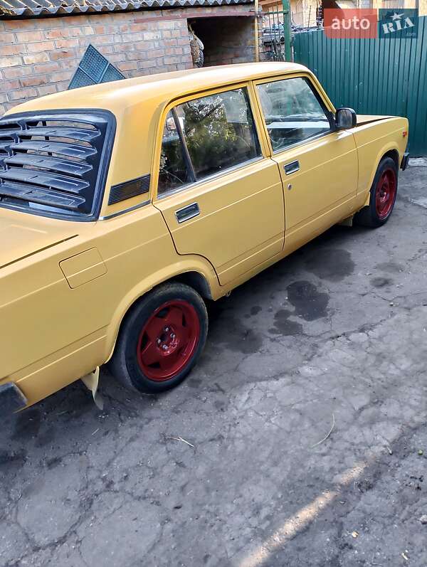 Седан ВАЗ / Lada 2105 1988 в Миронівці фото 3 Седан ВАЗ / Lada 2105 1988 в Миронівці