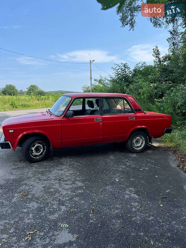 Седан ВАЗ / Lada 2105 1982 в Львові