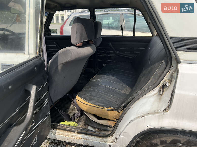 Седан ВАЗ / Lada 2105 1983 в Львові фото 9 Седан ВАЗ / Lada 2105 1983 в Львові