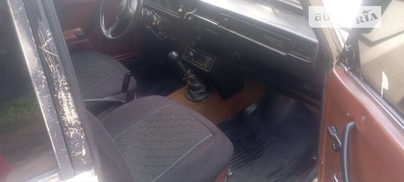 Седан ВАЗ / Lada 2105 1985 в Золочеве