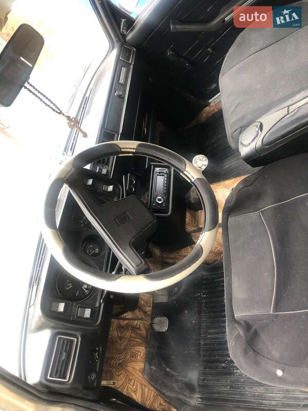 Седан ВАЗ / Lada 2105 1988 в Кропивницком
