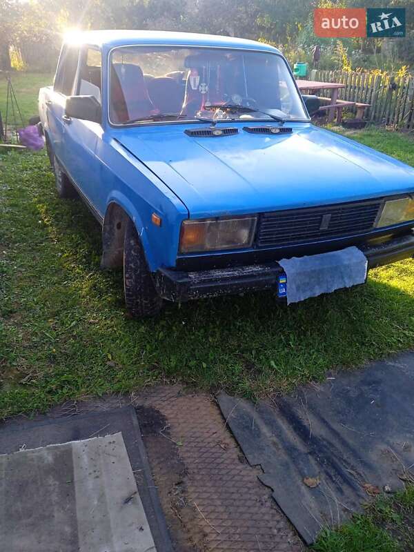 Седан ВАЗ / Lada 2105 1990 в Чемерівцях